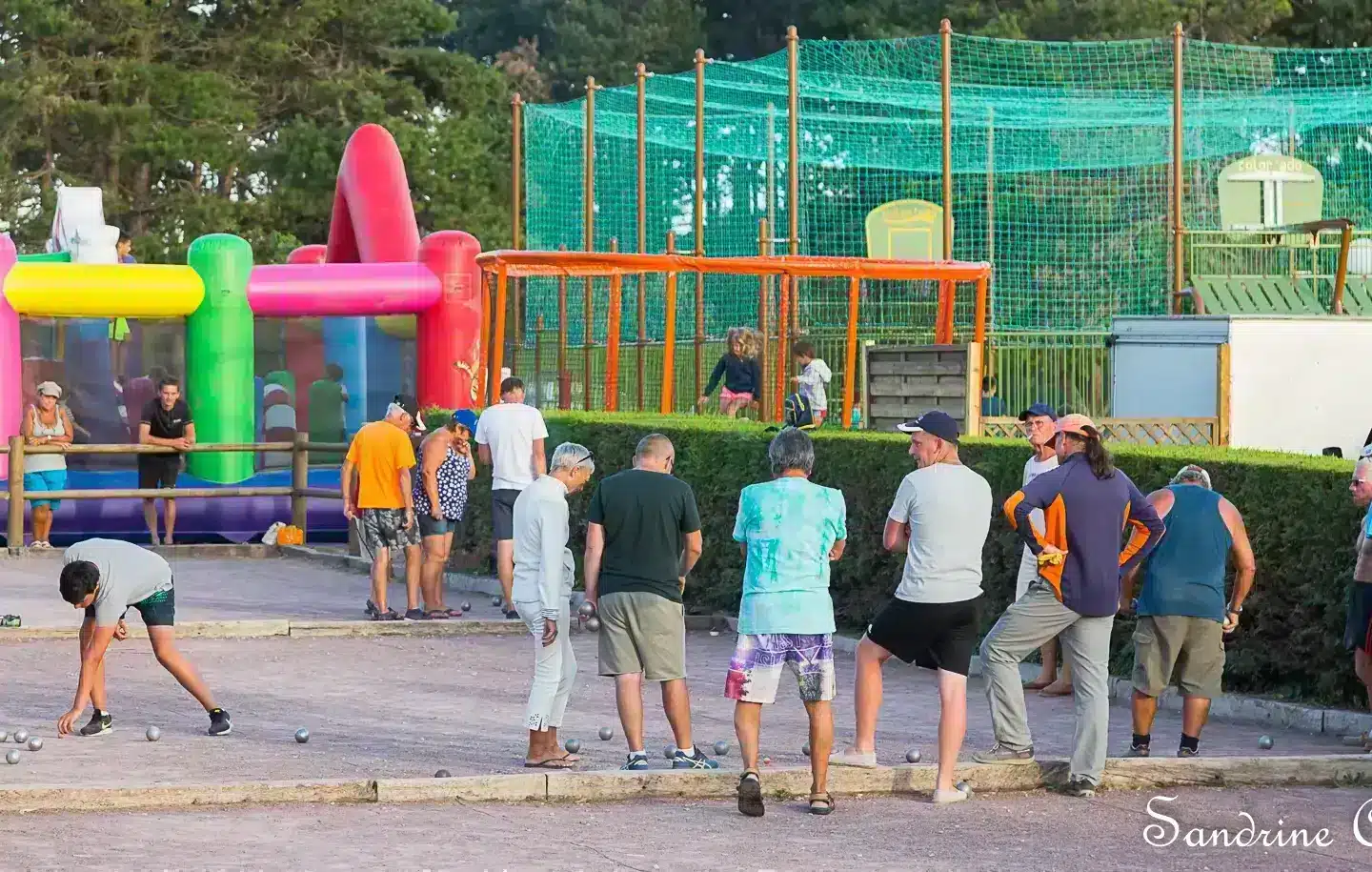 camping 3 étoiles sur la côtes des Isles avec activités et loisirs pour les couples et les familles