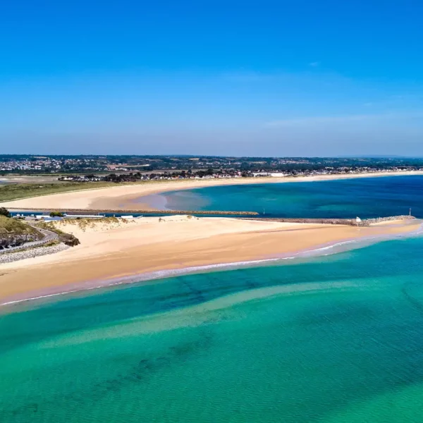 le littoral de Barneville-Carteret est une destination idéal pour des vacances en camping en bord de mer